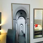 Hotel Western Saint Claude 3*