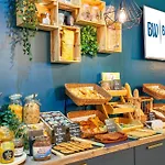 Western Saint Claude