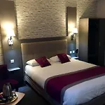 Western Saint Claude 3*