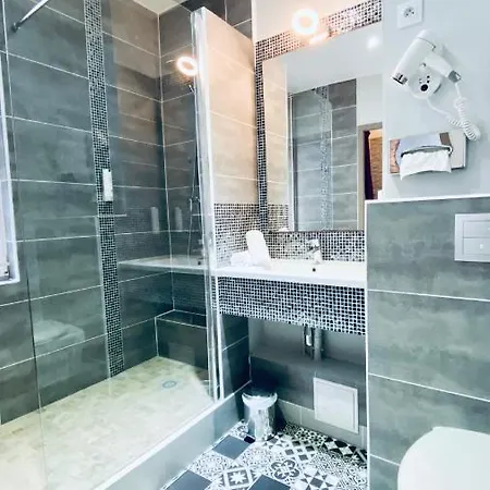 Western Saint Claude Hotel 3*