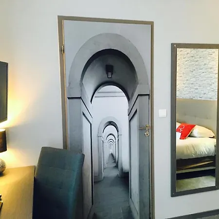 Hotel Western Saint Claude 3*