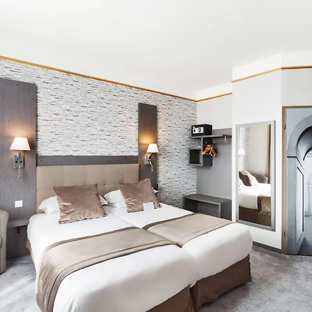 Hotel Western Saint Claude 3*