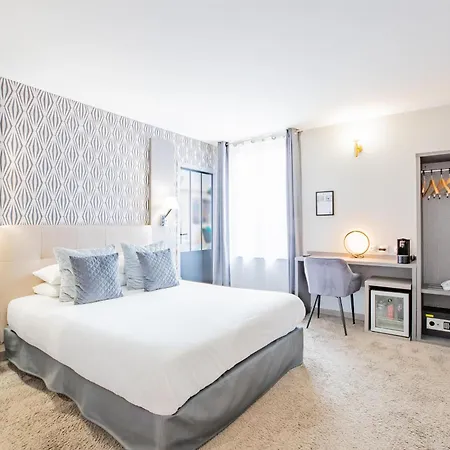 Western Saint Claude Szálloda 3*