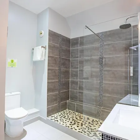 Western Saint Claude Hotel Péronne