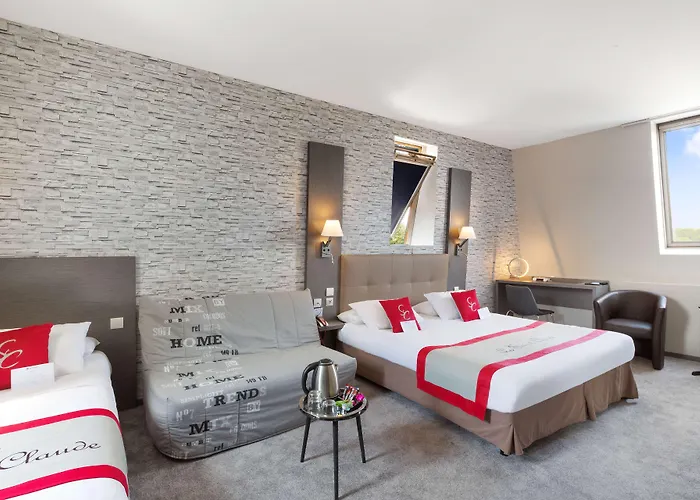 Western Saint Claude