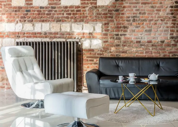 Western Saint Claude 3*